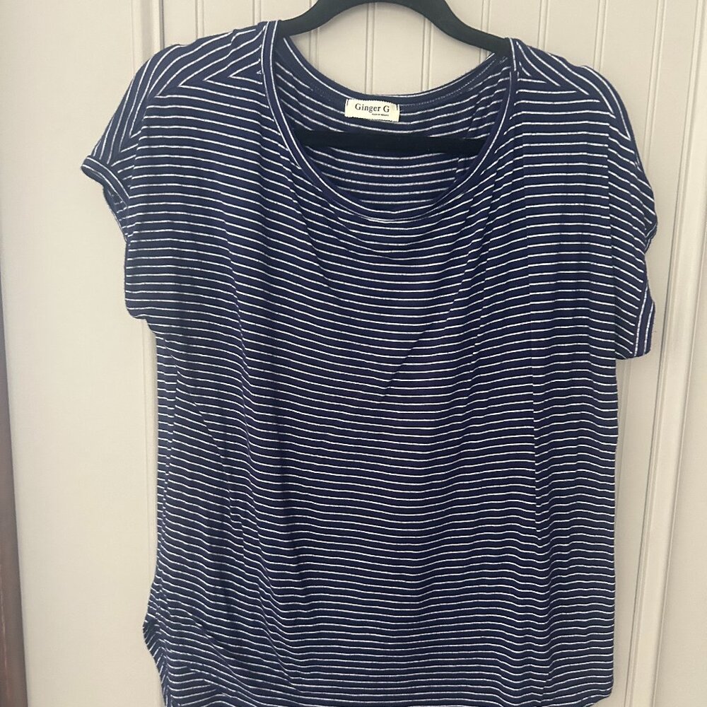 Ginger G Women's Navy Stripe Loose Fitting Short Sleeve Tshirt